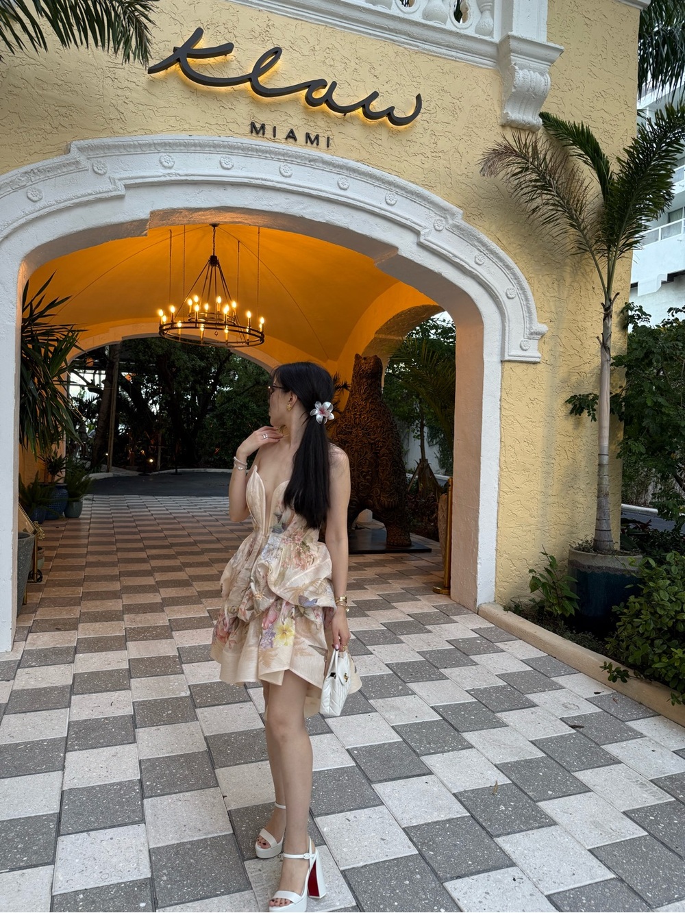 Zimmermann Illuminate Draped Minidress colour Ivory Tropical - Picture 6 of 7
